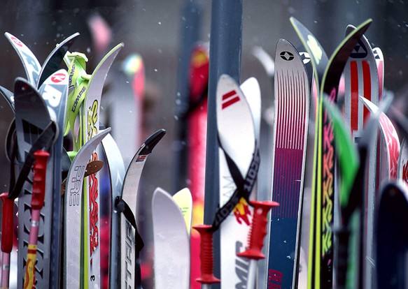 尼龍?zhí)幚韯┰谀猃埢┌逋垦b中的應(yīng)用